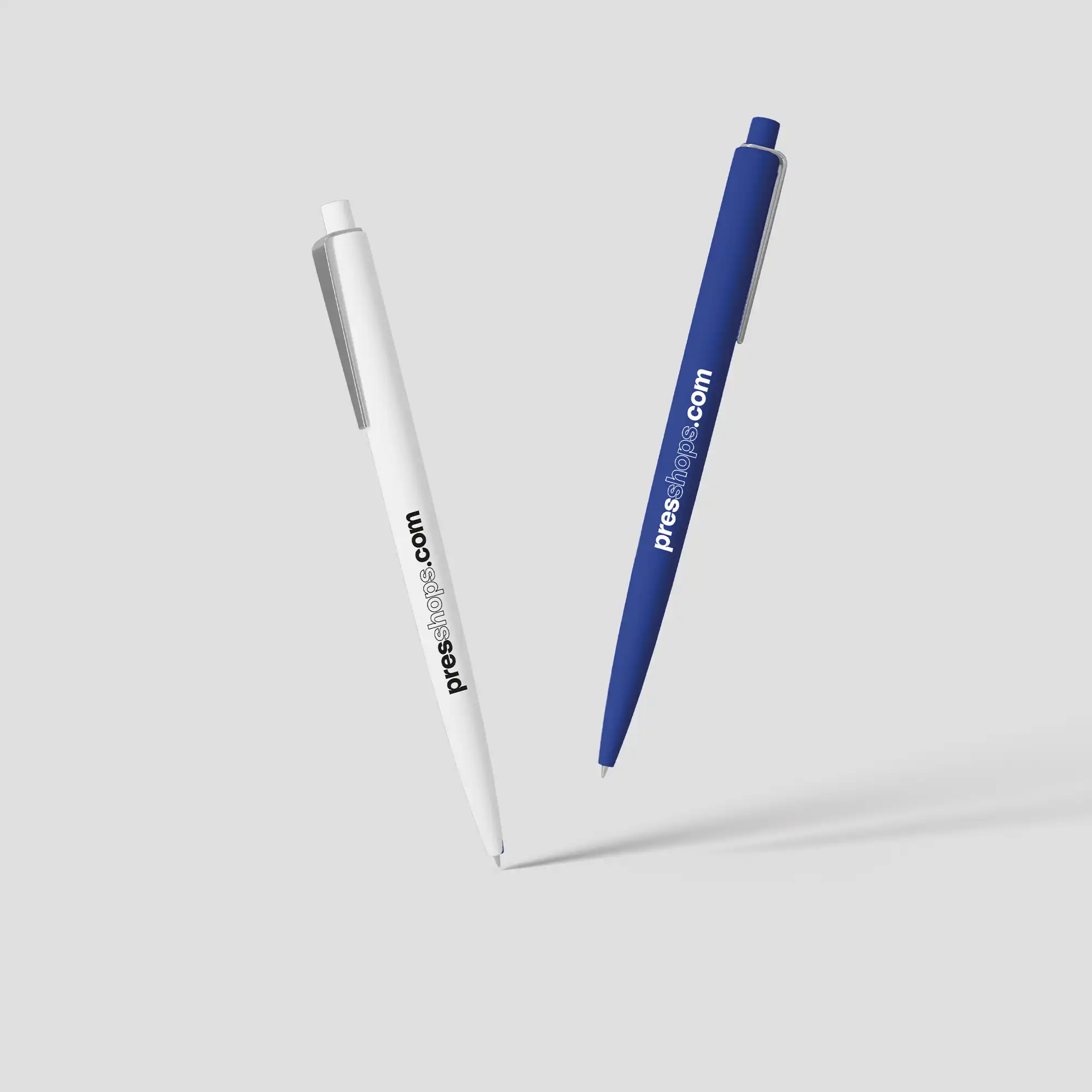 Canetas personalizadas Presshops em azul e branco, ideais para brindes empresariais e eventos corporativos